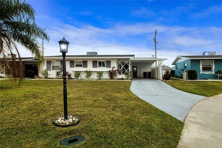 1205 Chevy Chase Drive  Sun City Center FL 33573 photo