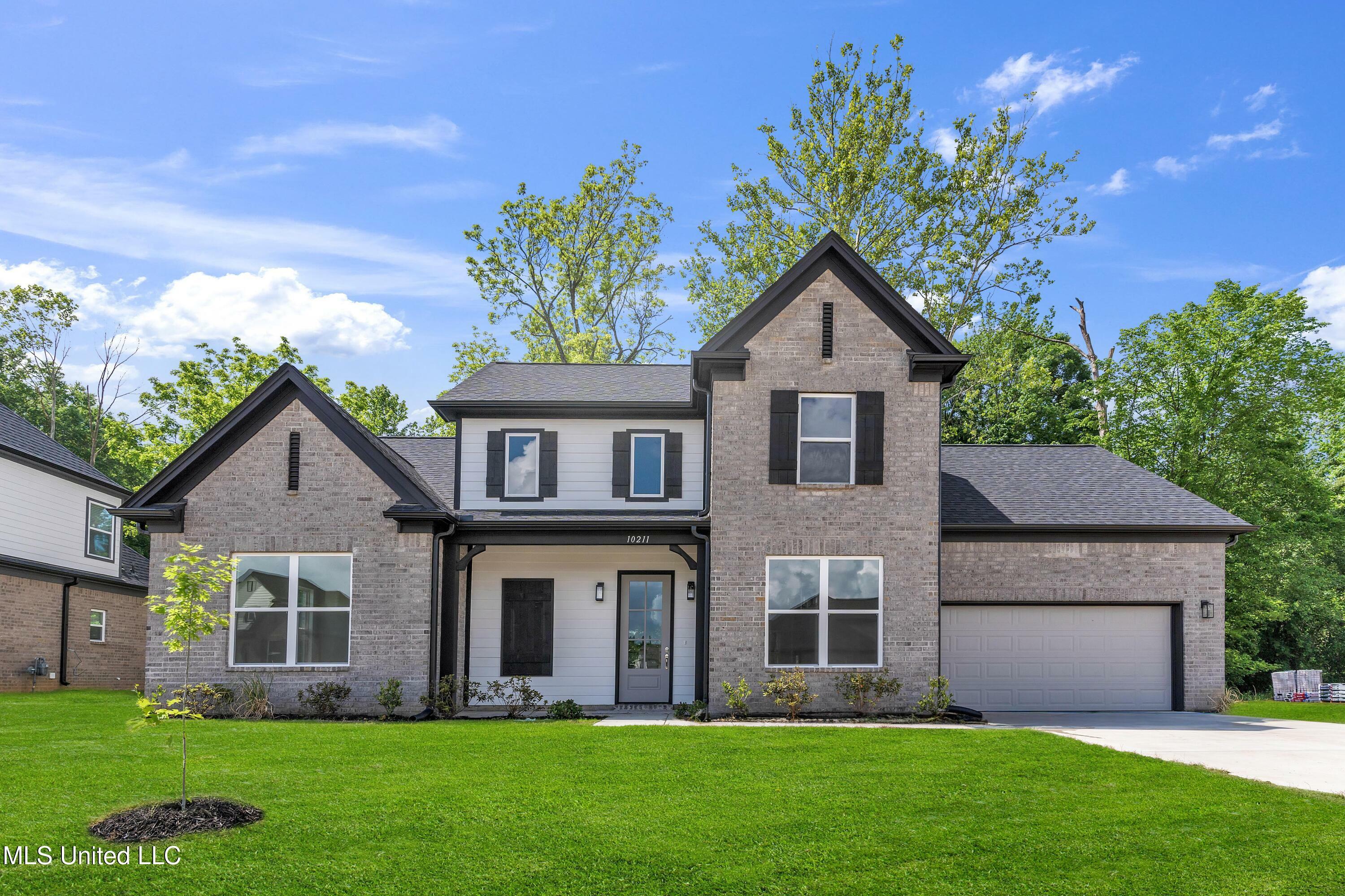 Property Photo: 10211 March Mdws Way MS 38654