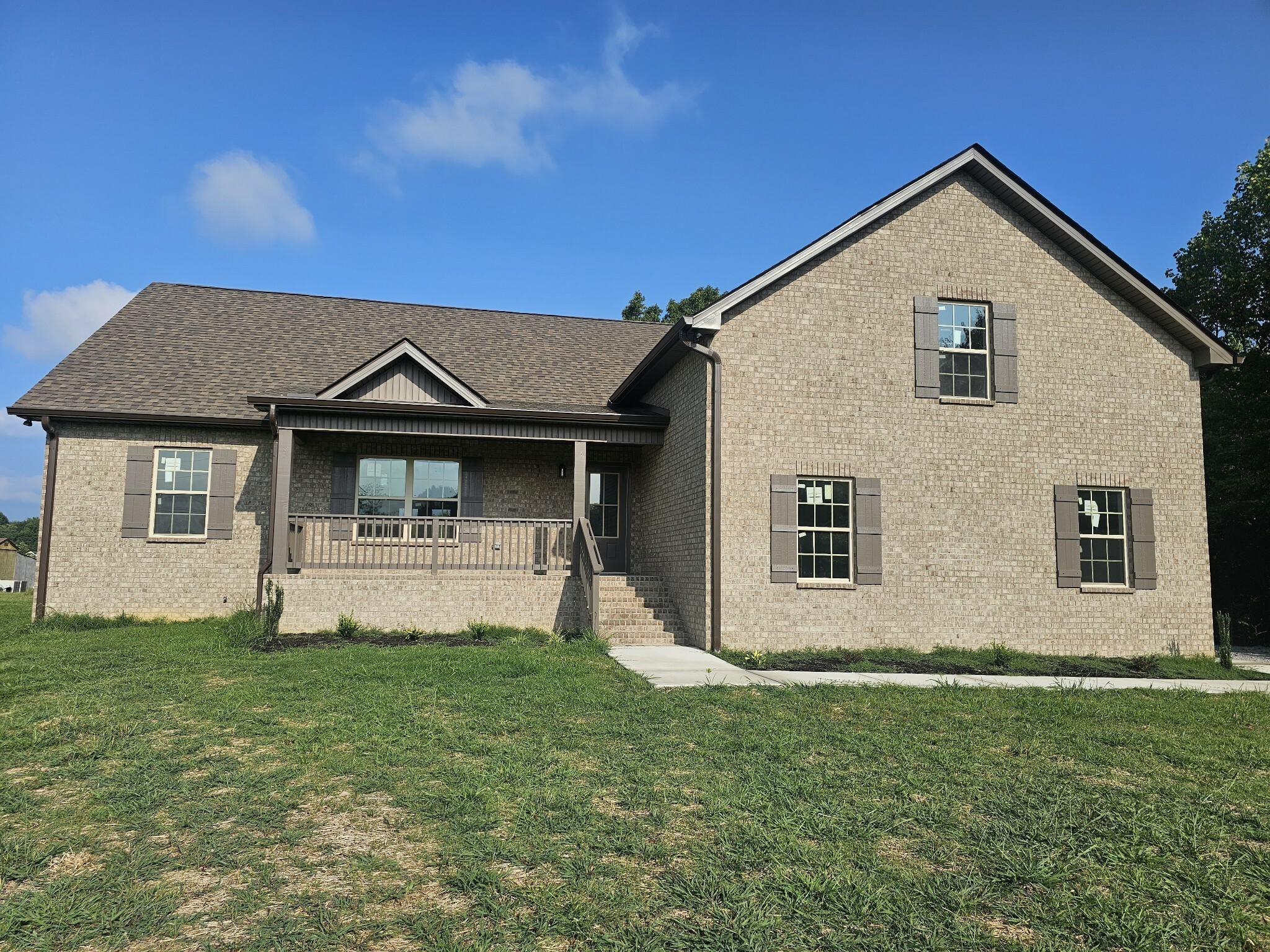 Property Photo:  112 Pinnacle Ct  TN 37146 