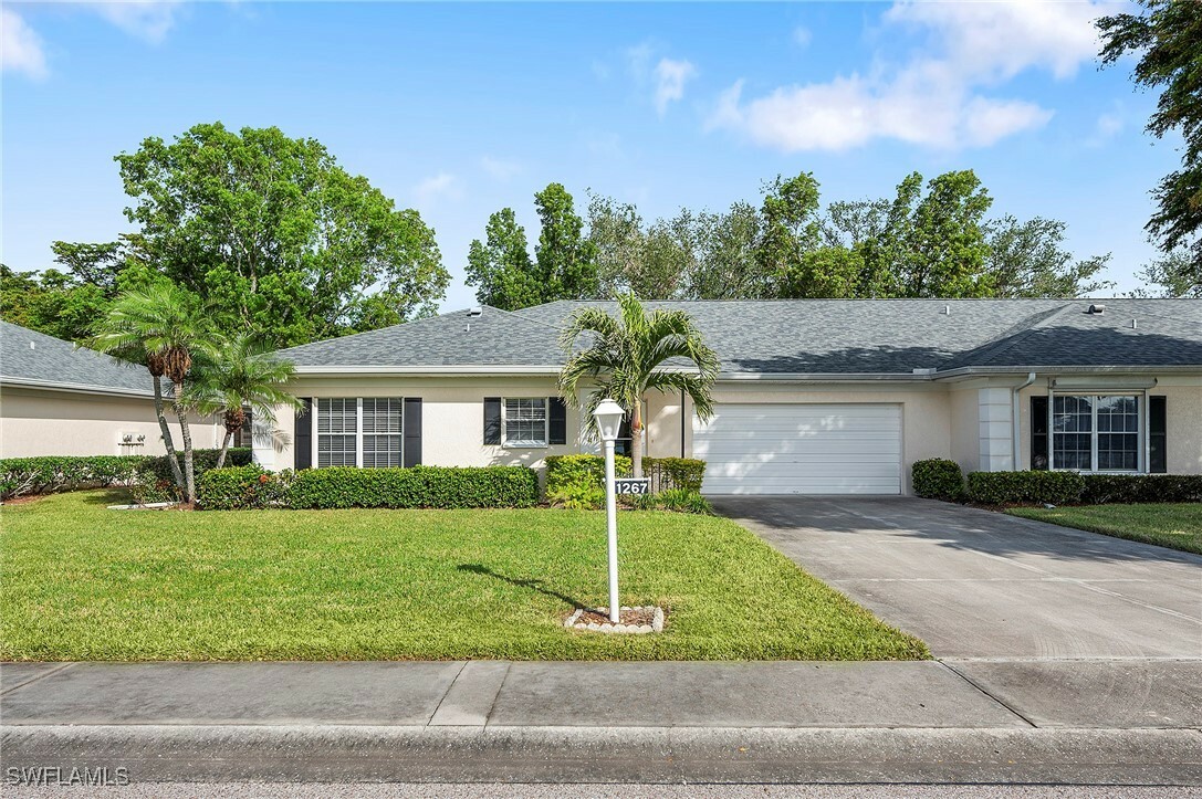 Property Photo:  1267 Hazeltine Drive  FL 33919 