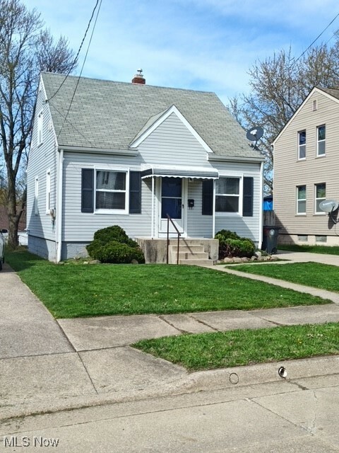 Property Photo: 927 Davies Avenue OH 44306