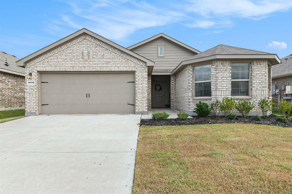 Property Photo:  16412 Porterfield Lane  TX 76247 