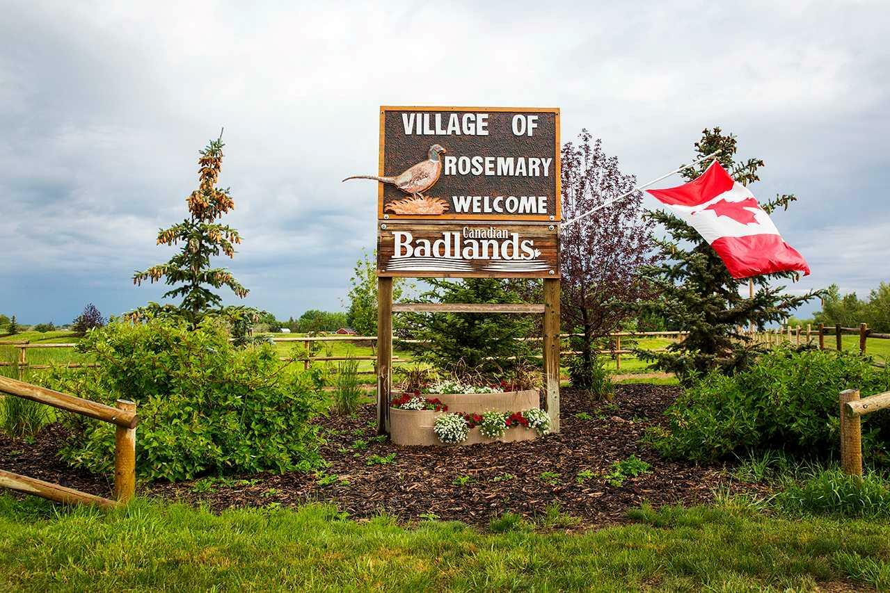Property Photo: 109 Pheasant Road AB T0J 2W0