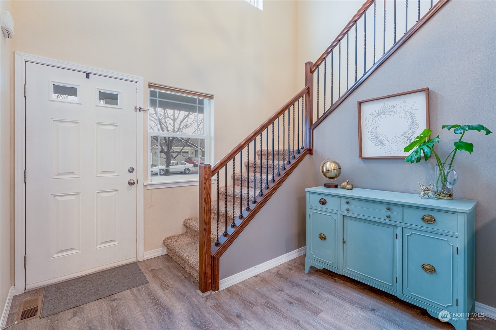 Property Photo: 807 5th Avenue NE WA 98823