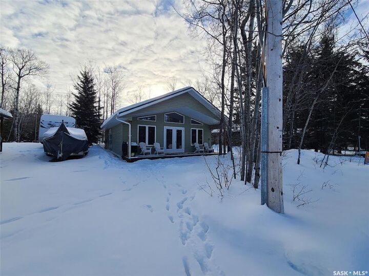 Property Photo:  1327 Kewatin Lane  SK S0M 1J0 