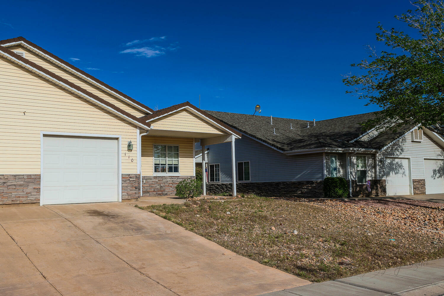 Property Photo: 110 S 1930 W UT 84737