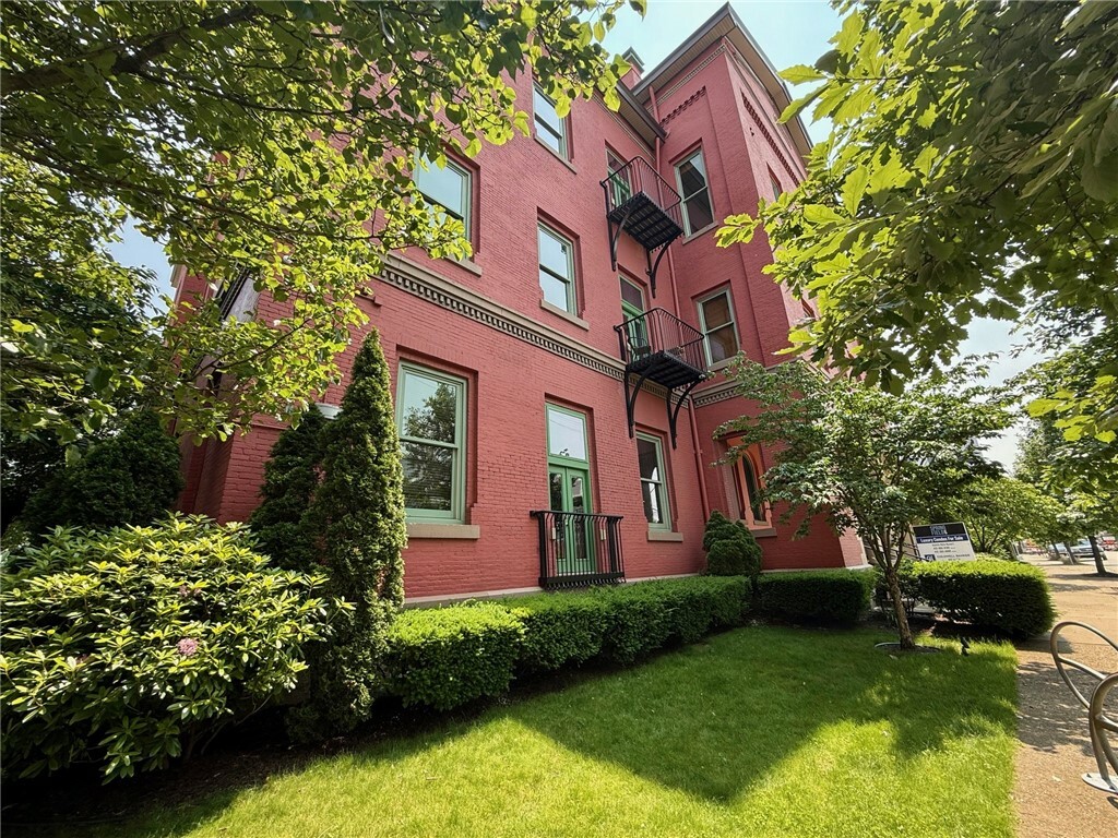 Property Photo: 3080 Smallman St Ph9 PA 15201