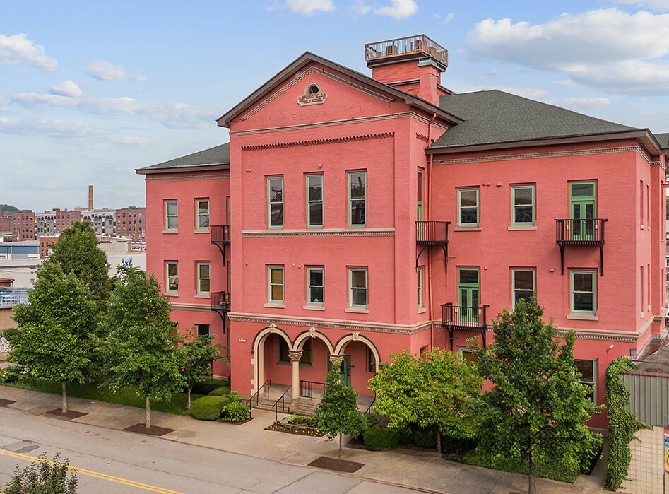 Property Photo: 3080 Smallman St Ph9 PA 15201