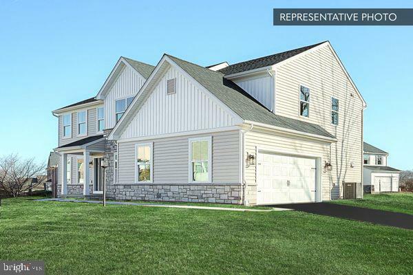 Property Photo:  Copper Beech Plan At Hickory Pointe  PA 17268 