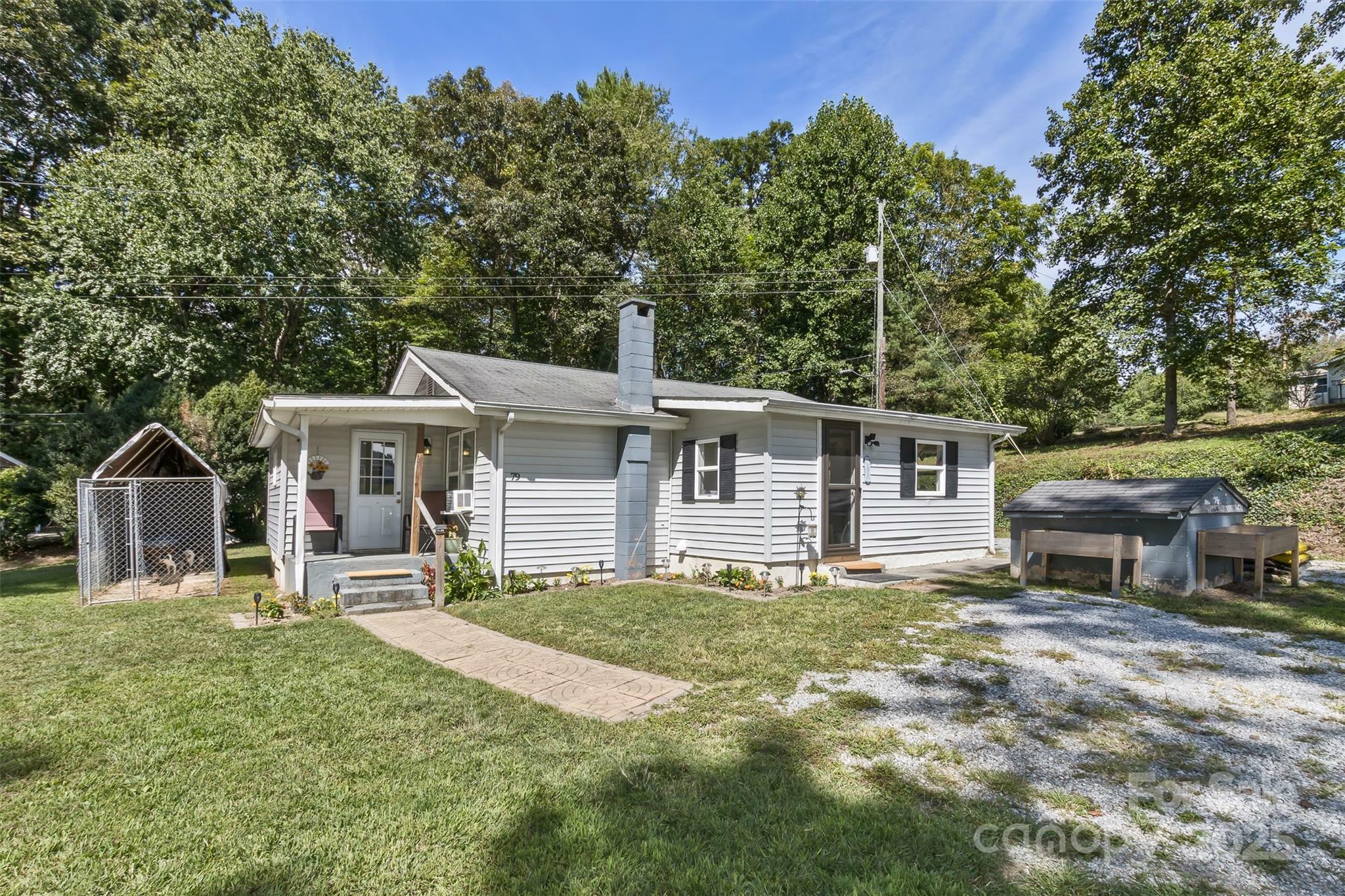 79 Prairie Lane  Hendersonville NC 28792 photo