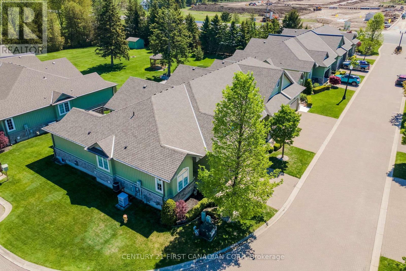 Photo de la propriété: 14 Oakwood Links Lane ON N0M 1T0