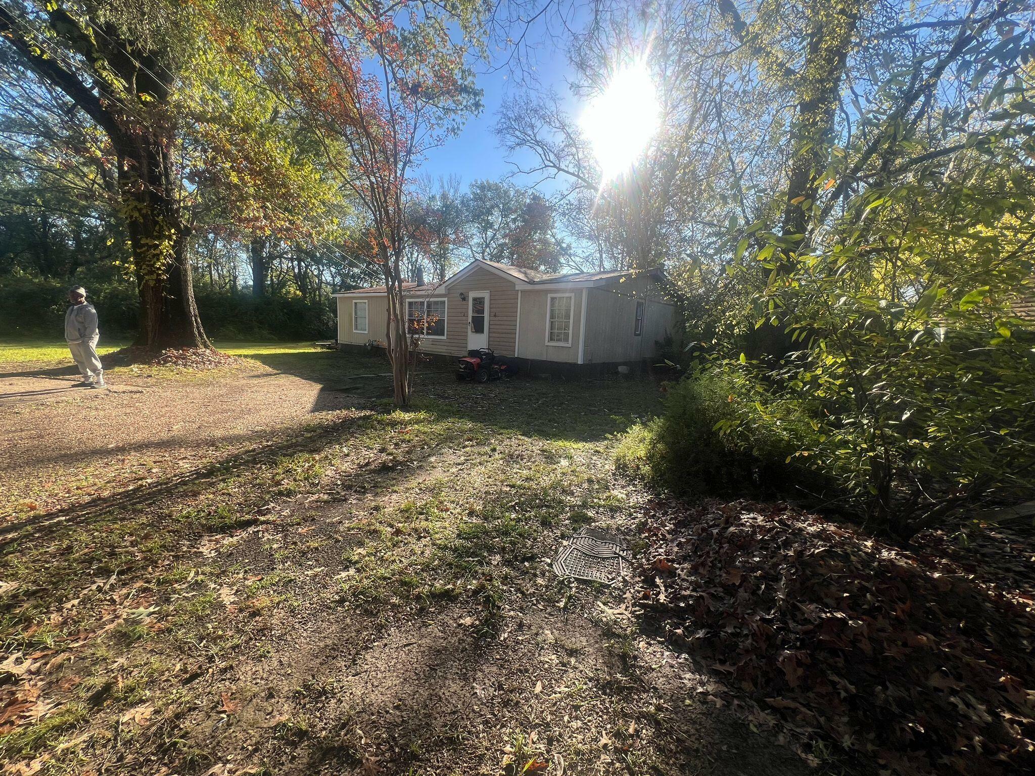 Property Photo:  721 Whitfield St  MS 39759 