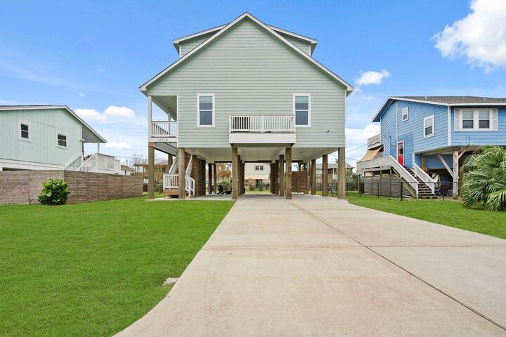 16713 Moby Dick  Jamaica Beach TX 77554 photo