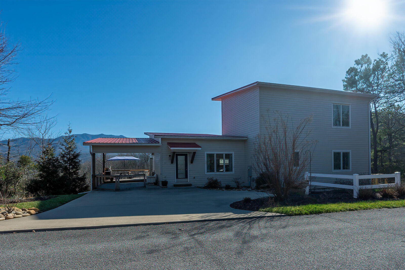 Property Photo: 631 Mountain Drive TN 37738