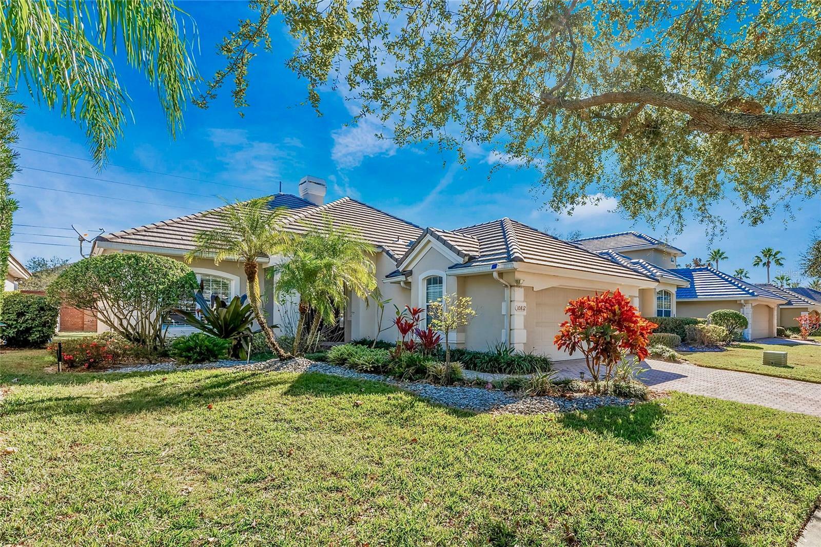 Property Photo:  10812 Woodchase Circle  FL 32836 