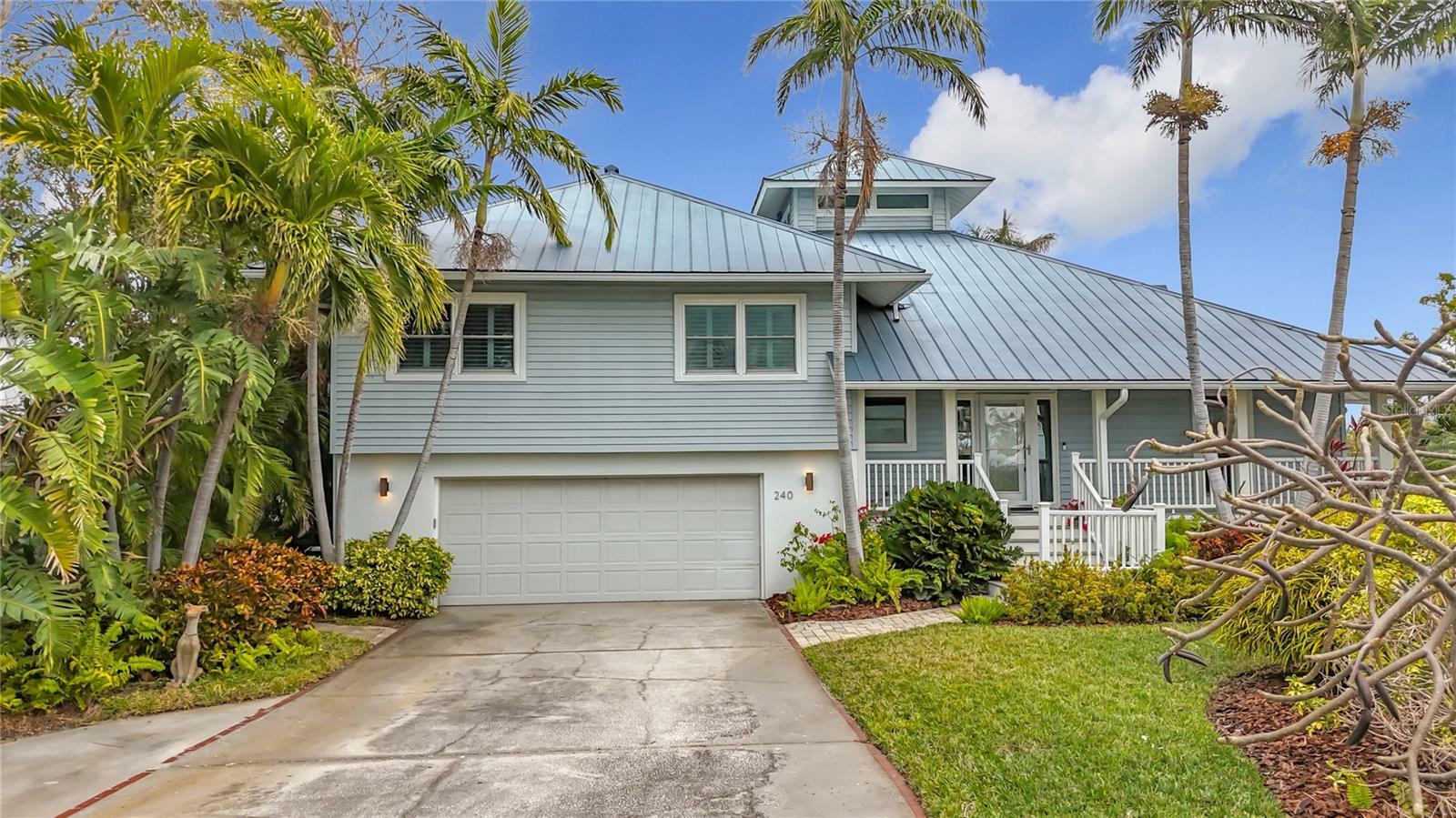 Property Photo:  240 Isle Drive  FL 33706 