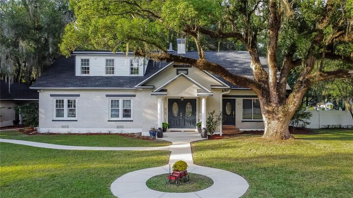 Property Photo:  37439 Meridian Avenue  FL 33525 