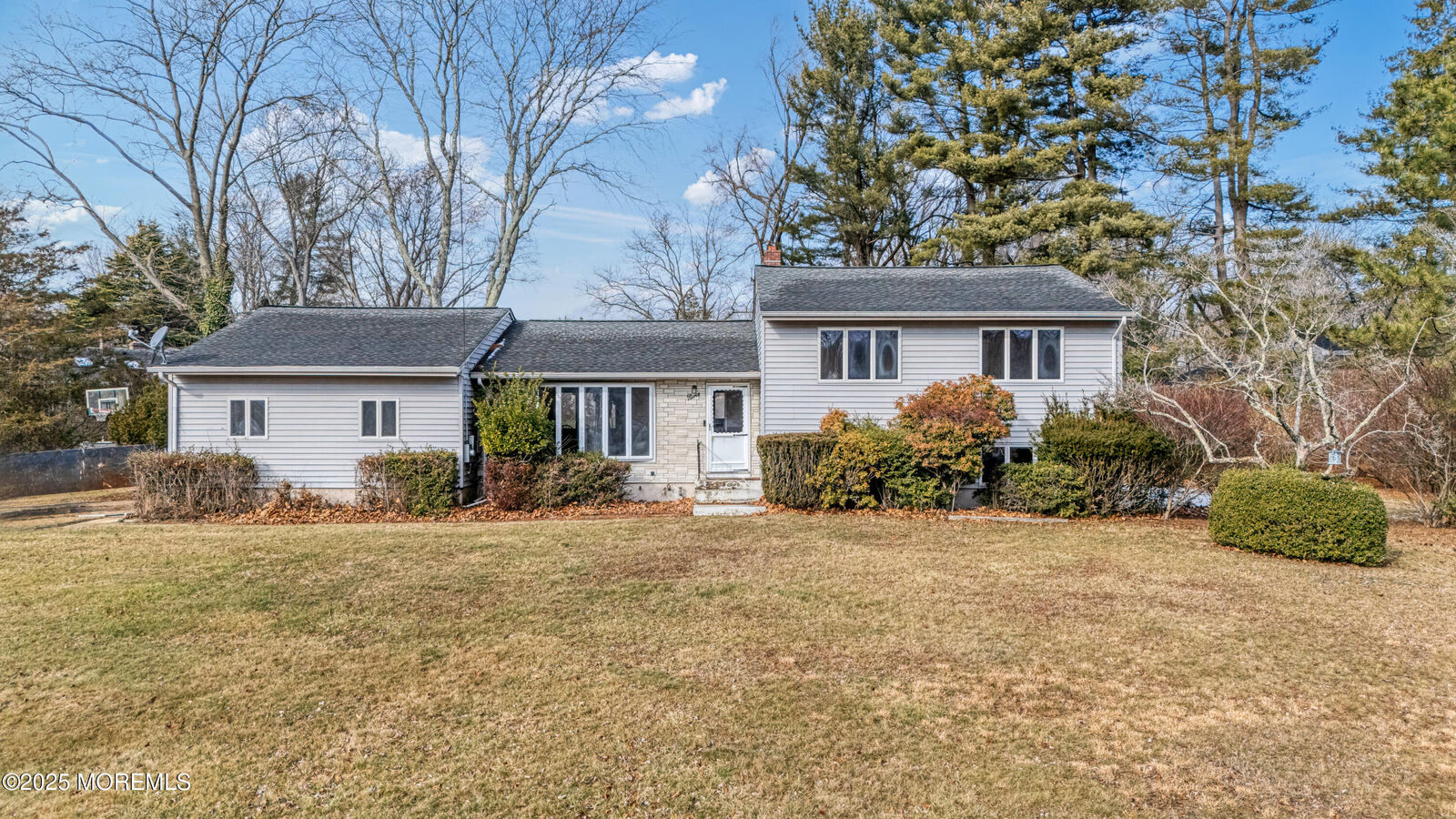 Property Photo:  9 Timothy Lane  NJ 07724 