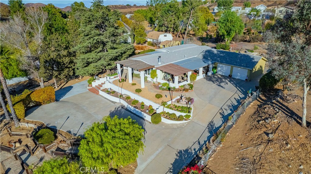 Property Photo:  33540 The Farm Rd  CA 92595 