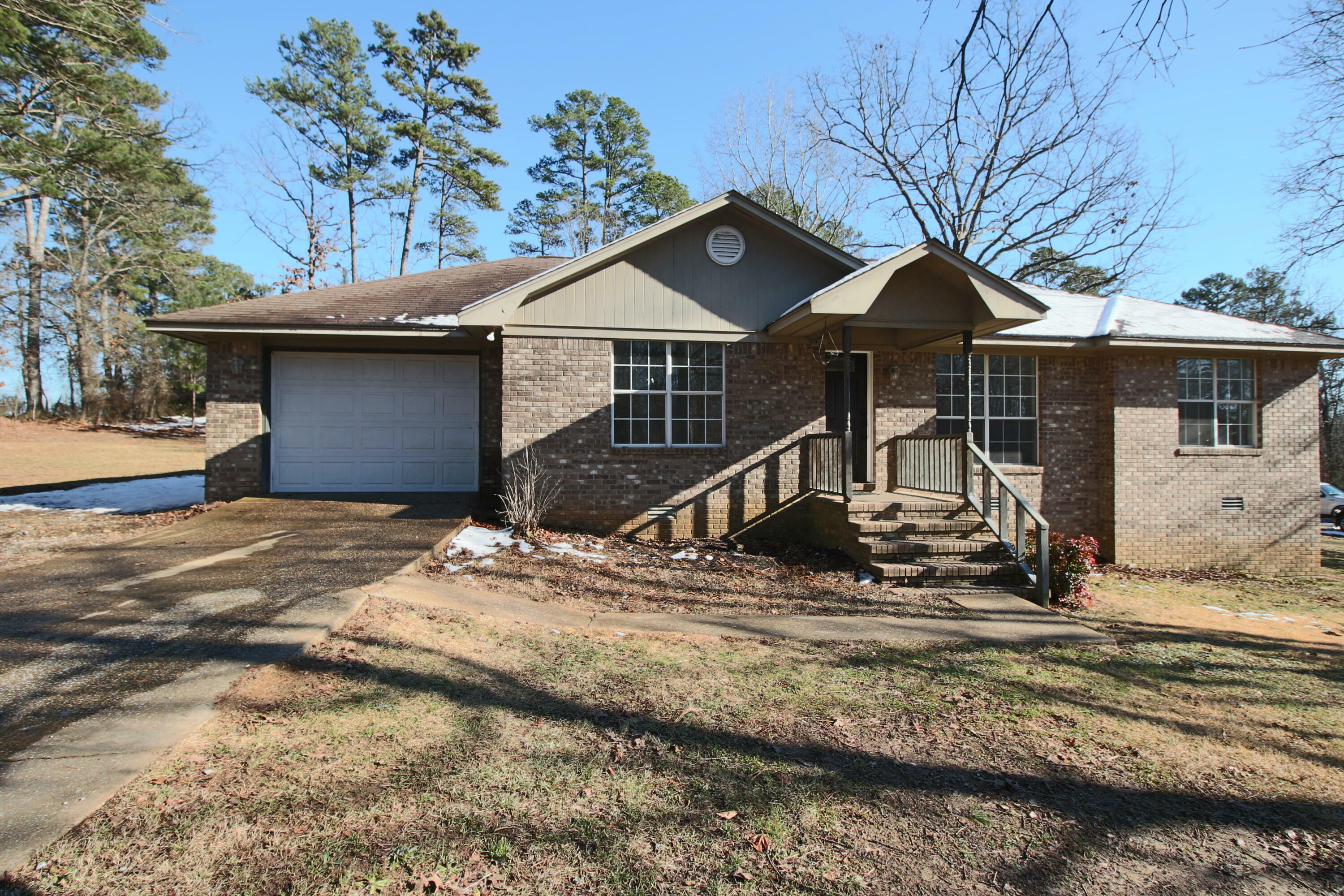 Property Photo:  50 County Road 279  MS 38852 