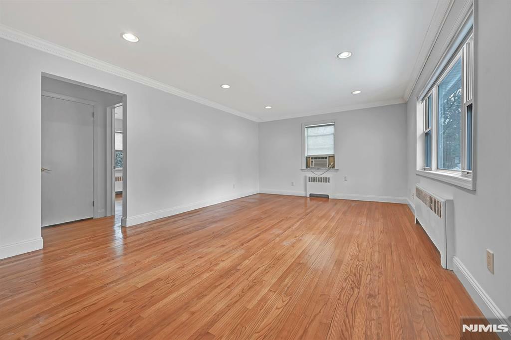 Property Photo:  153 Columbus Avenue  NJ 07624 