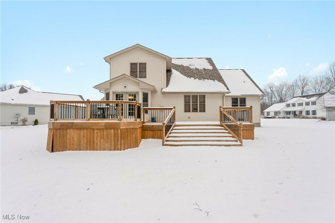 Property Photo:  140 Covington Cove  OH 44515 