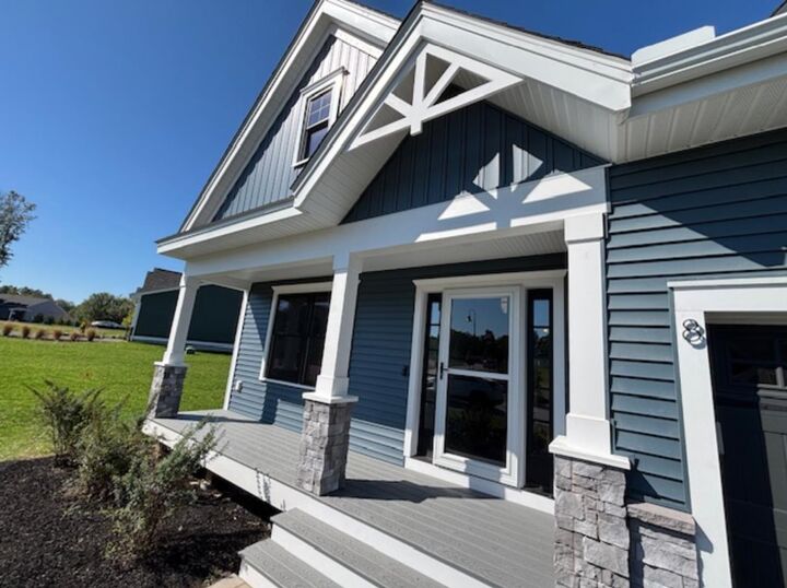 Property Photo: 8 Edgewater Drive NH 03833