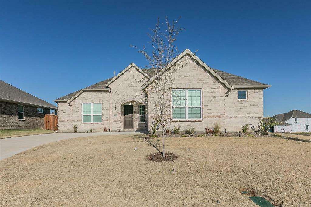 Property Photo:  4305 Noble Lane  TX 76065 