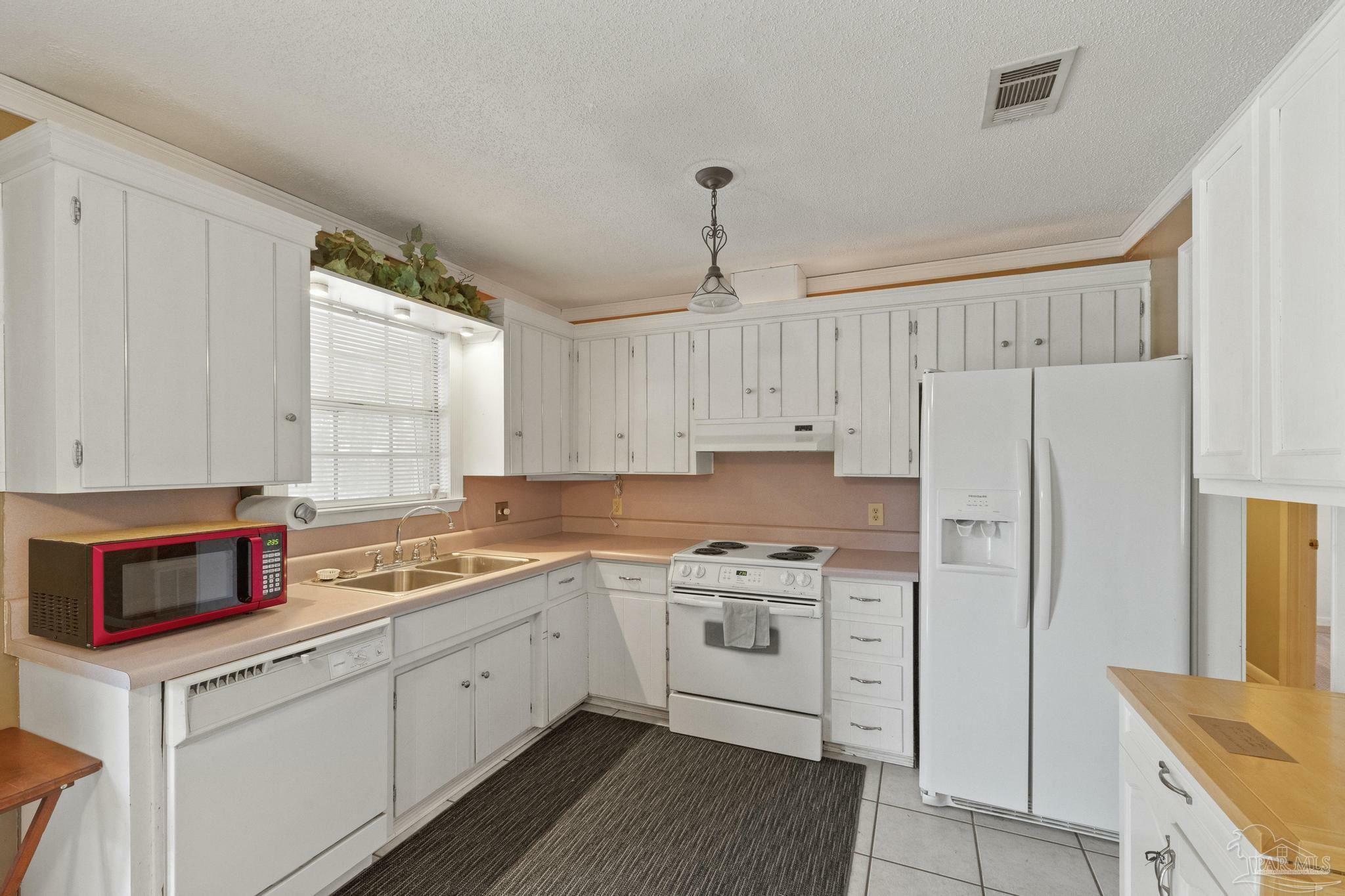 Property Photo:  4324 Jernigan Rd  FL 32571 