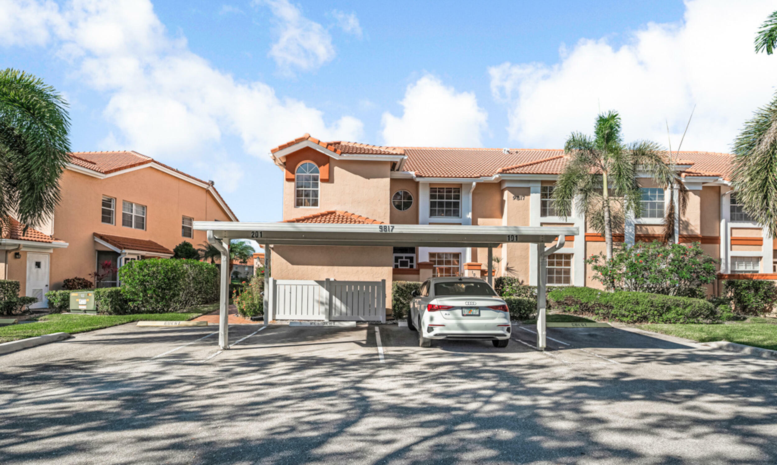 9817 Seacrest Circle 201  Boynton Beach FL 33437 photo