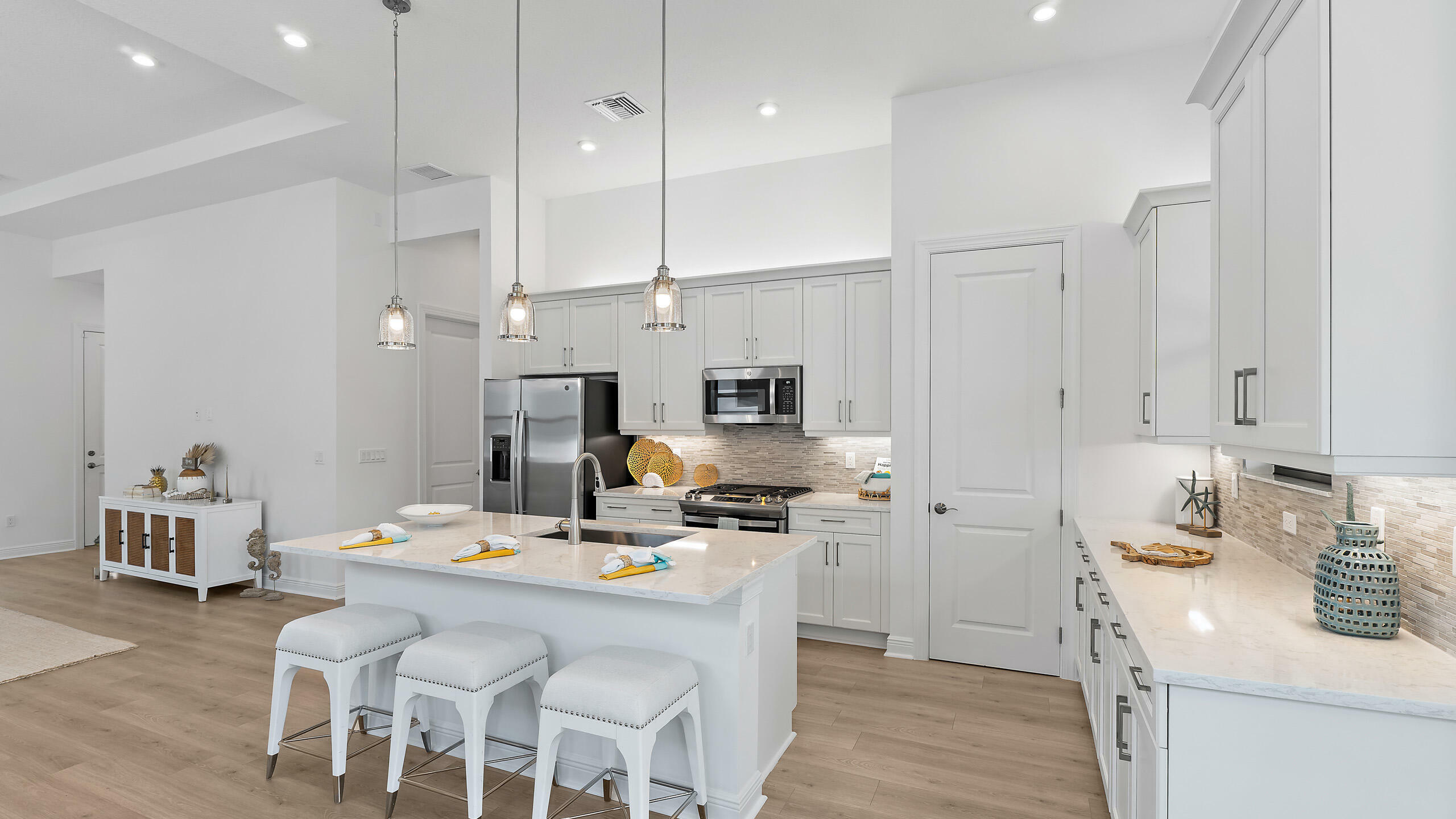 Property Photo: 2865 SE Ashfield Drive FL 34986