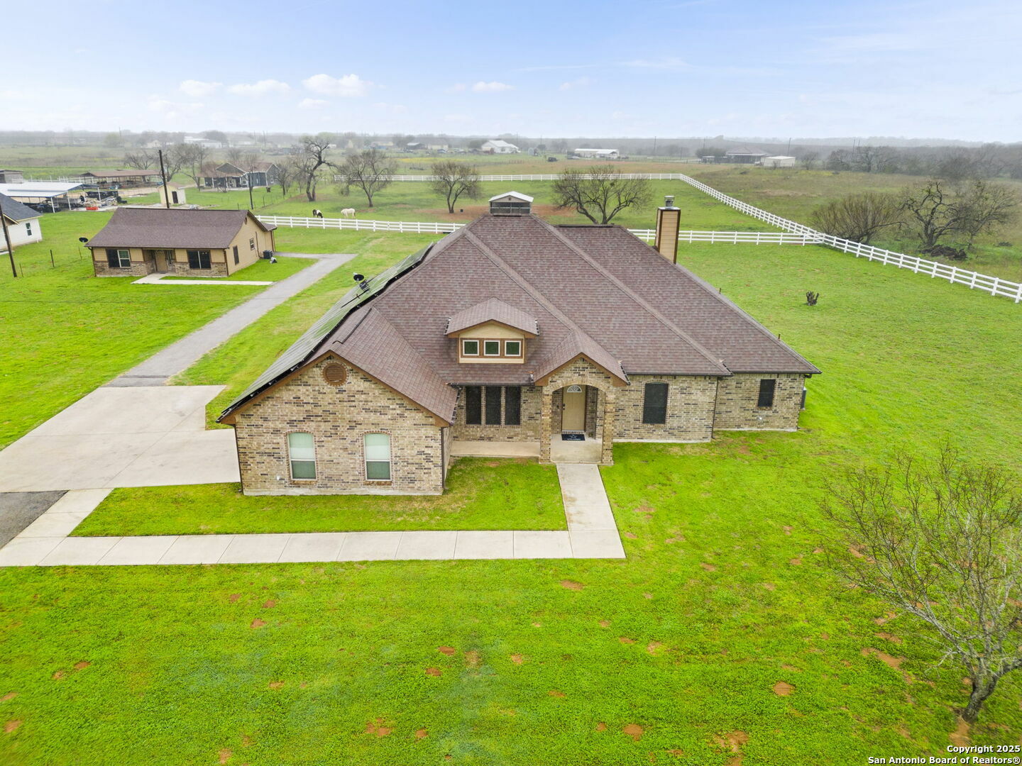 Property Photo: 16371 Borregas Road TX 78112