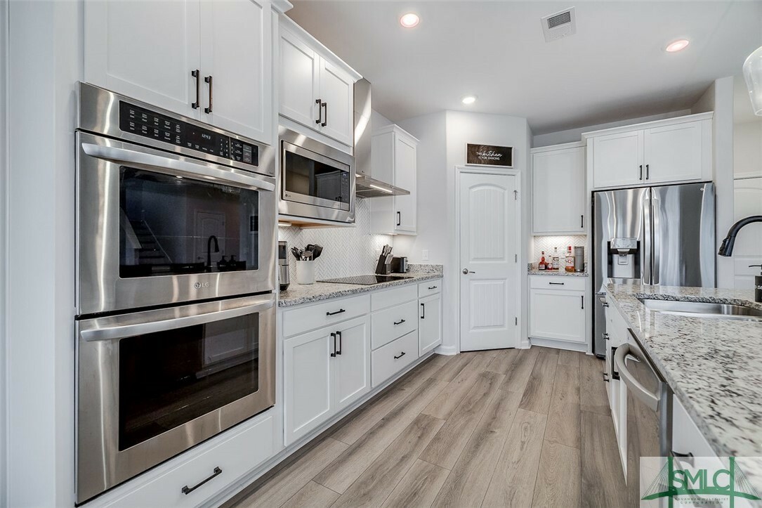 Property Photo:  205 Sessile Oak Drive  GA 31419 