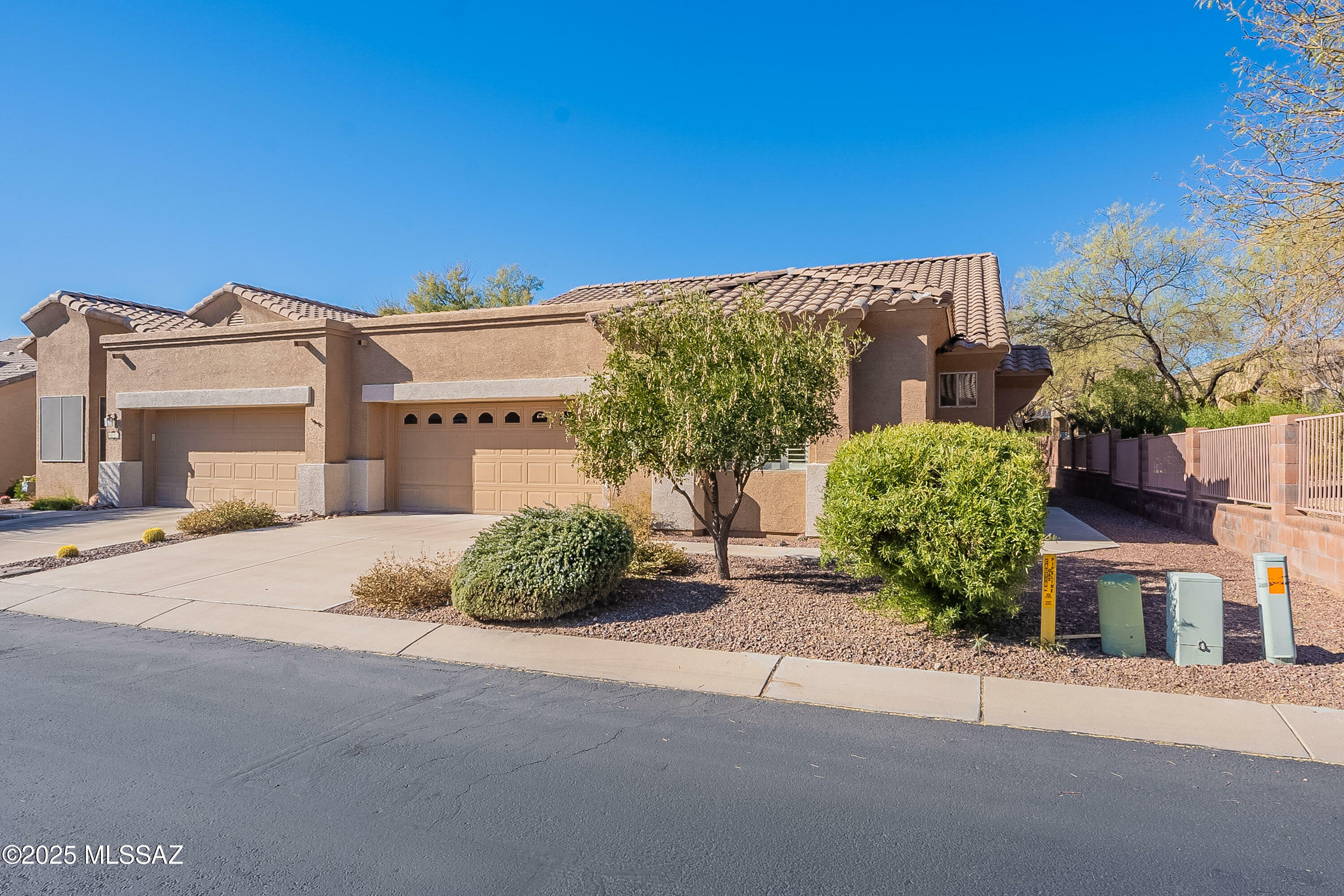 Property Photo:  685 N Cedar Bend Avenue  AZ 85614 