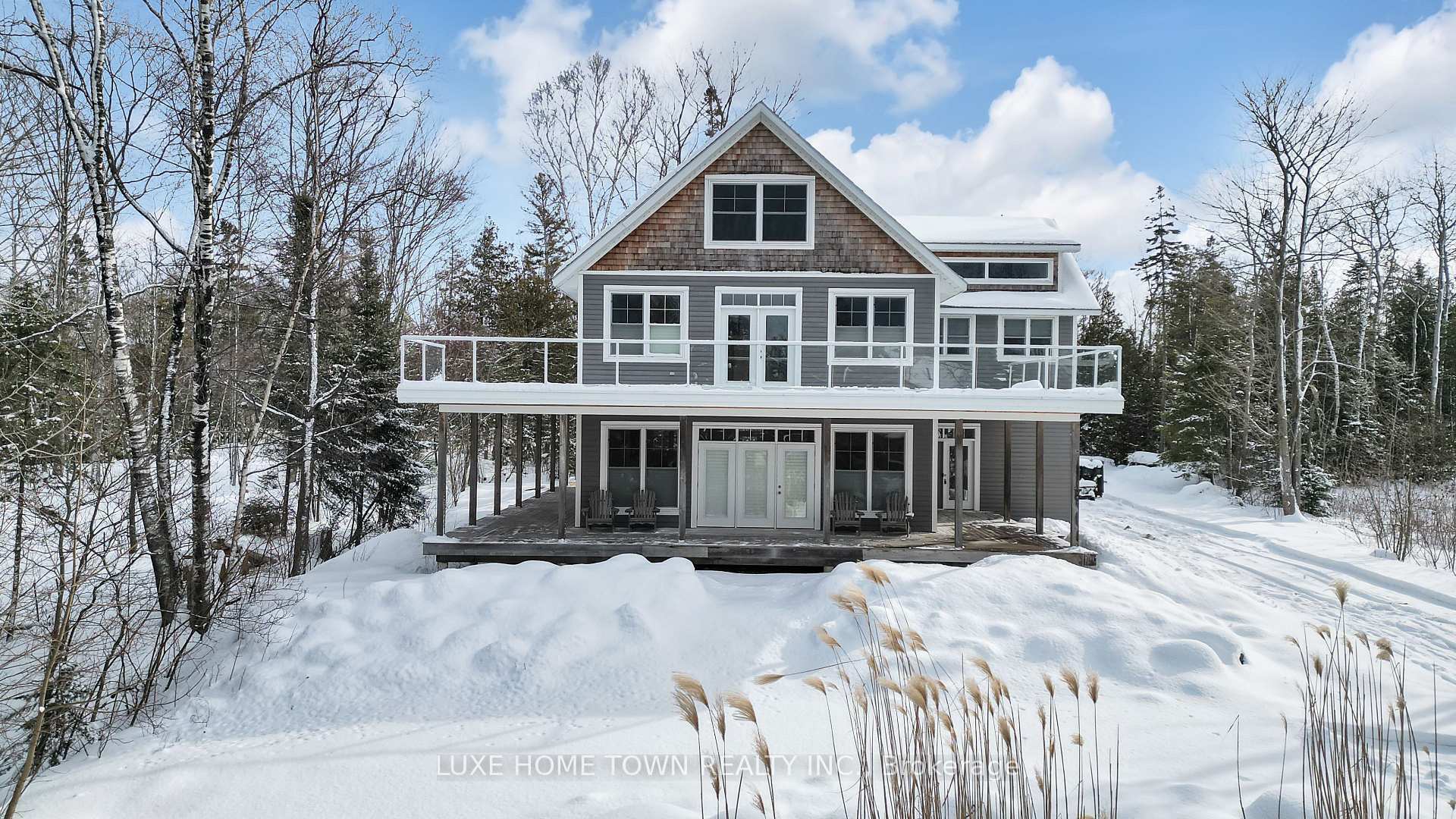 Property Photo: 545 Eckford Avenue ON N0H 2L0