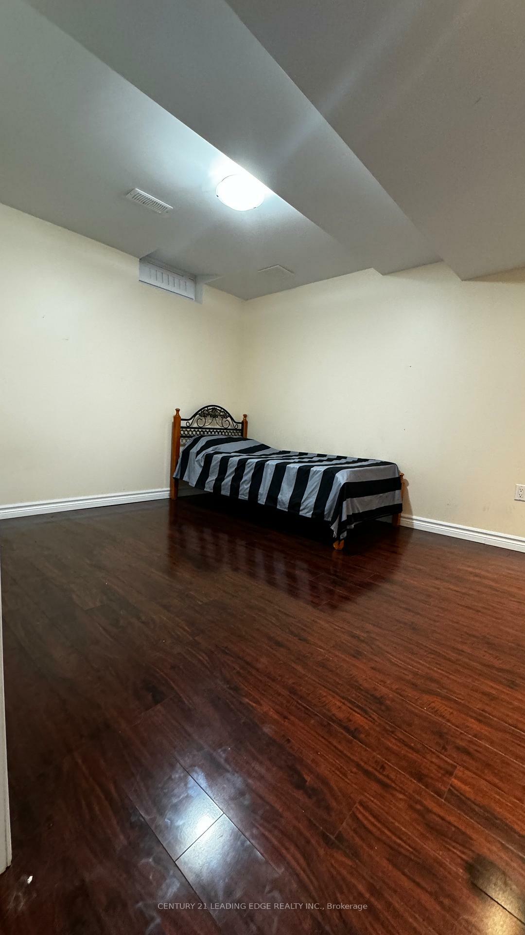 Property Photo: 27 Saffron Street Bsmt ON L6E 1L7