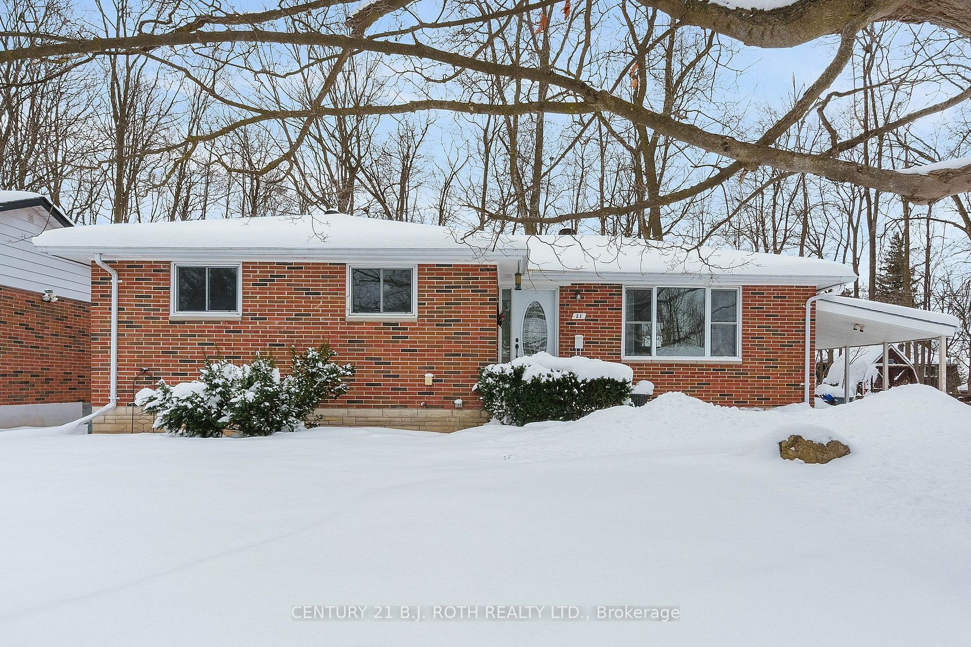 Property Photo:  23 Alexander Ave  ON L4M 2B5 