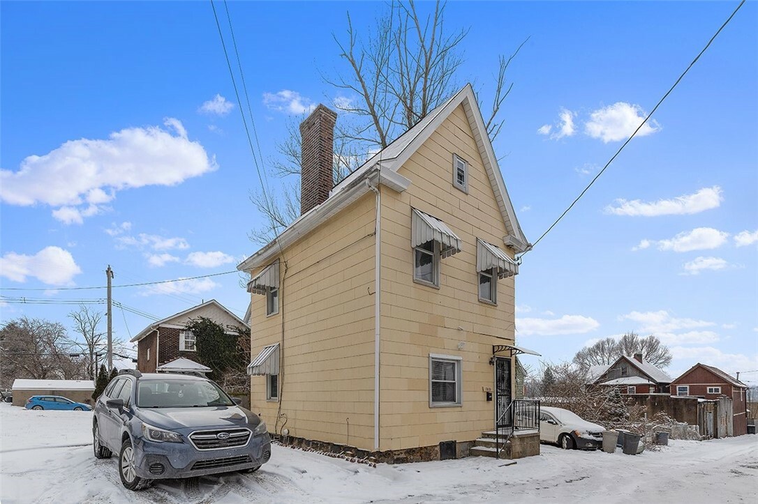 Property Photo:  7515 Melrose St (Rear)  PA 15218 