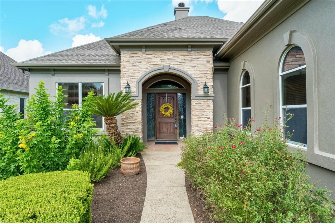 Property Photo: 10932 River Plantation Drive TX 78747