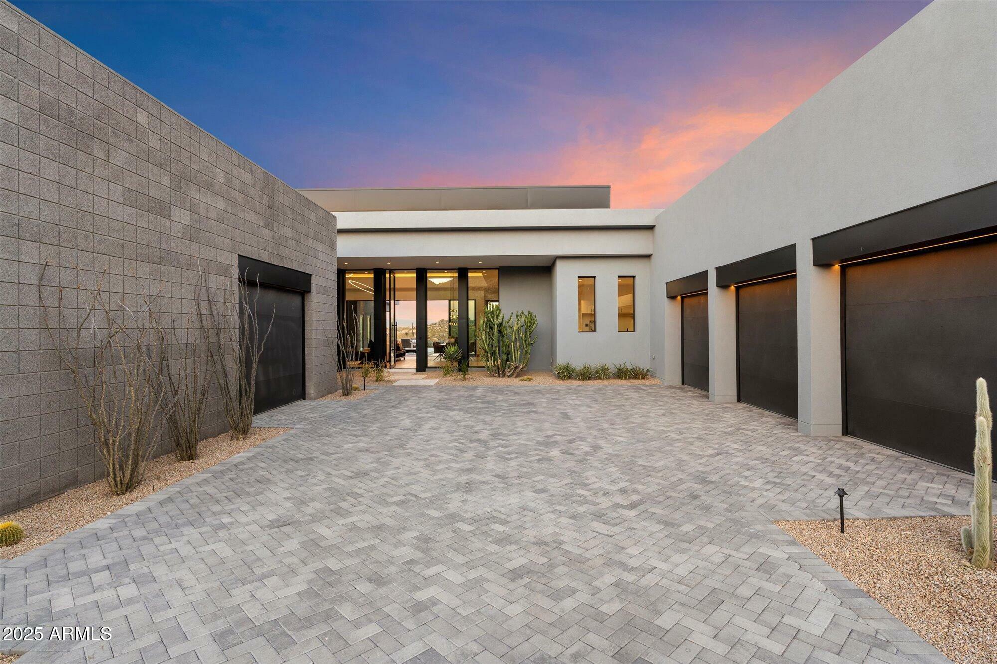 Property Photo: 11952 E Casitas Del Rio Drive AZ 85255