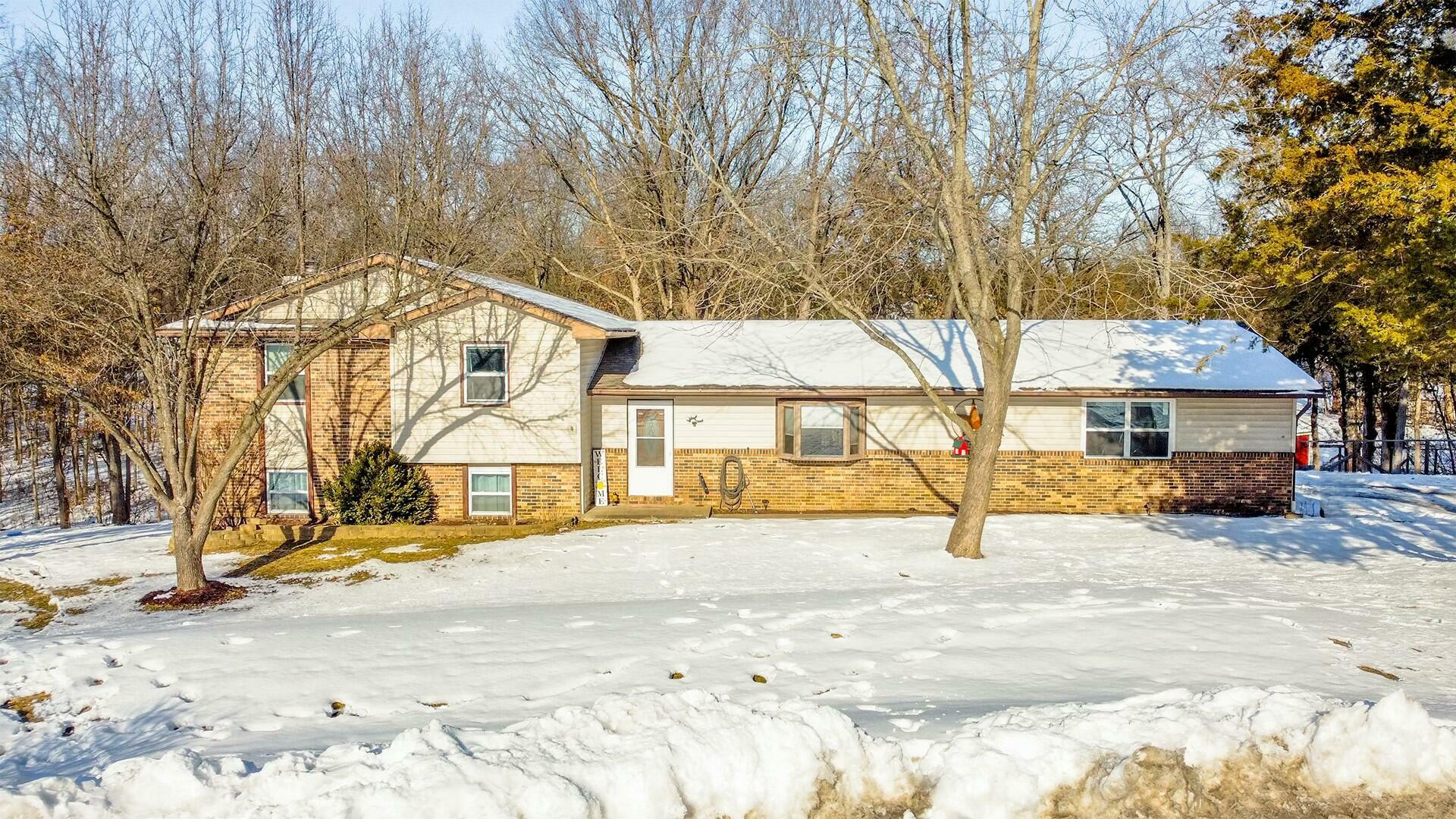 Property Photo:  1401 W Trobridge Rd  MO 65202 