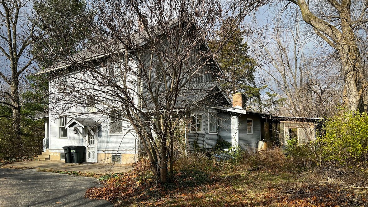 Property Photo:  2504 S Taylor Road  IL 62521 