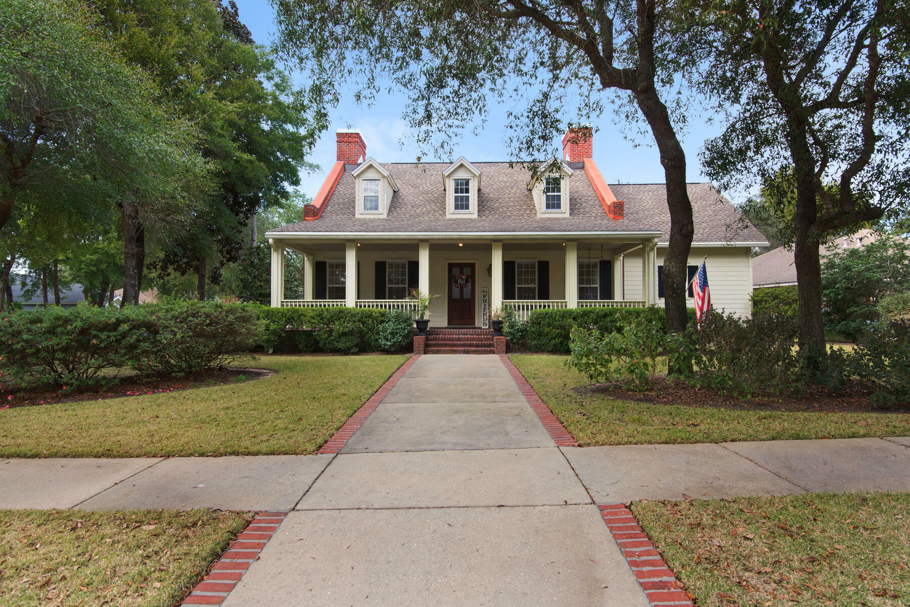 Property Photo:  814 Coldwater Creek Circle  FL 32578 