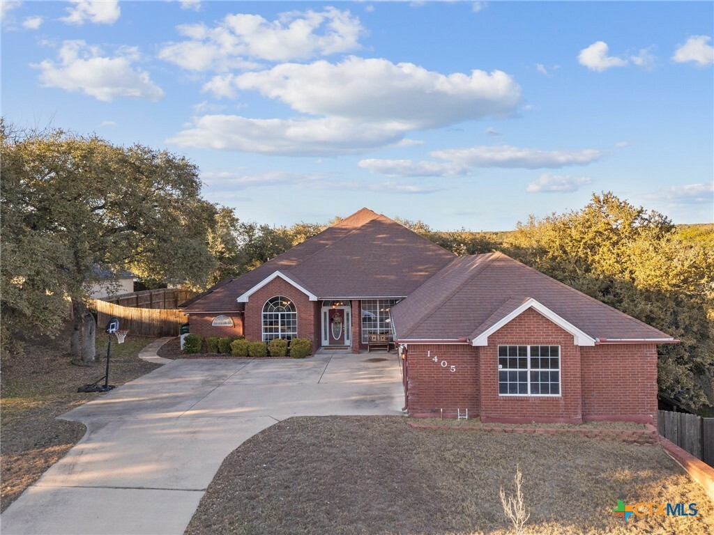 Property Photo:  1405 Summer Glen Drive  TX 76548 