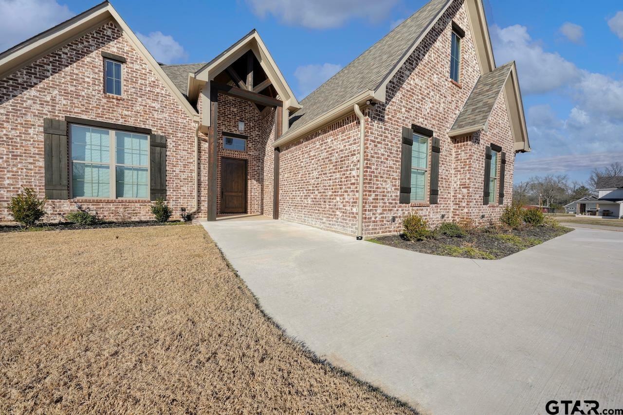 Property Photo:  21611 County Road 431  TX 75771 