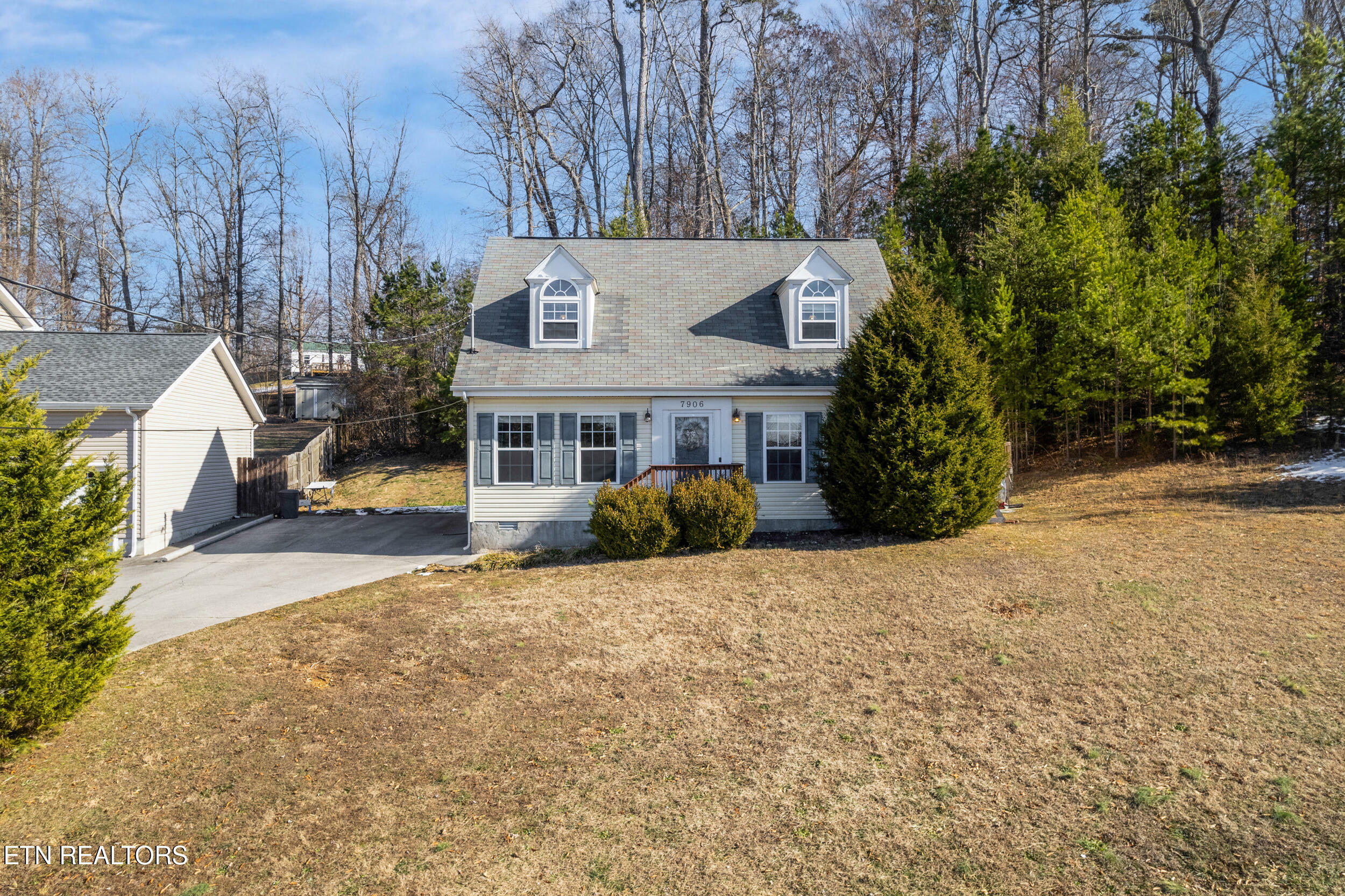 Property Photo:  7906 Sharp Rd  TN 37849 