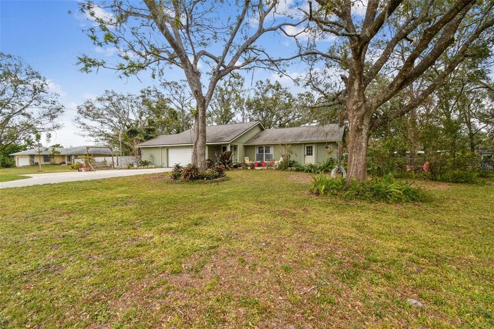 Property Photo: 1115 154th Street NE FL 34212