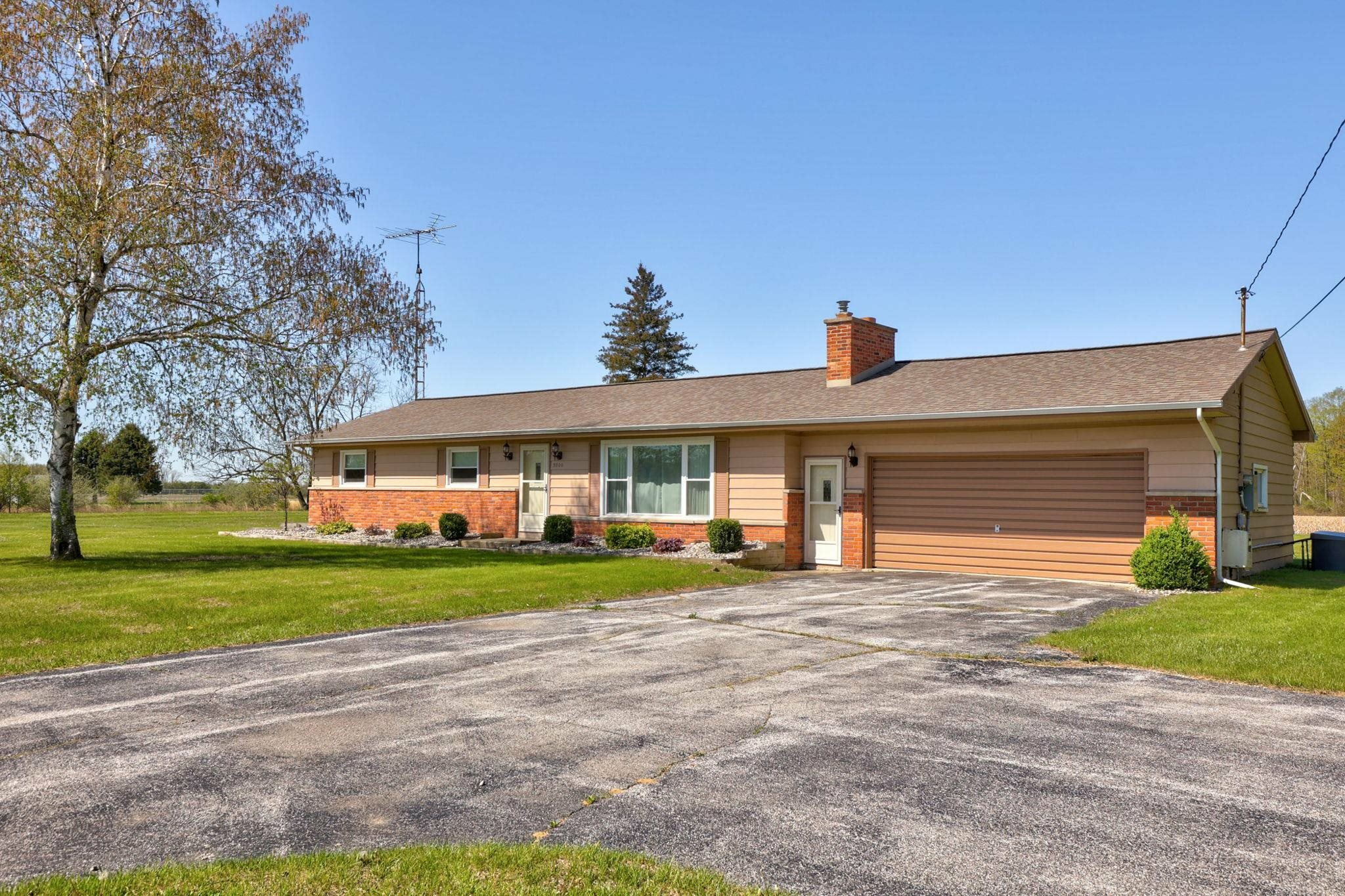 Property Photo: 9800 Gera Road MI 48415