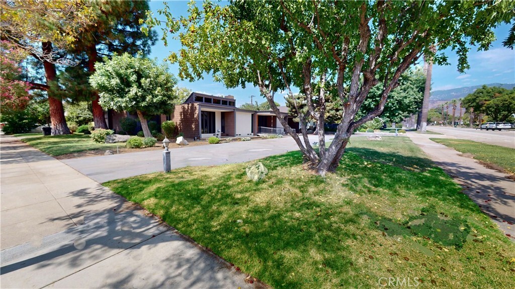 3308 N Arrowhead Avenue  San Bernardino CA 92405 photo