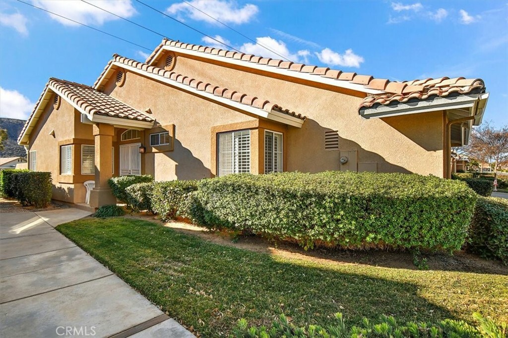 Property Photo:  5406 Trevino Way  CA 92220 